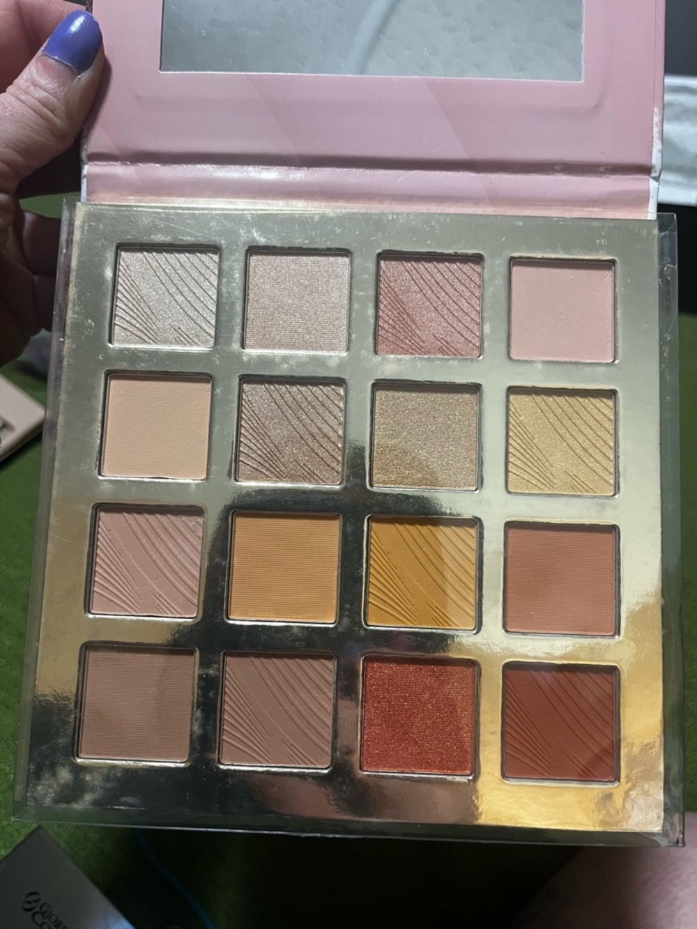 Ellen Tracy Neutral & Warm Eyeshadow Palette - Pink, Gold, Copper, Brown